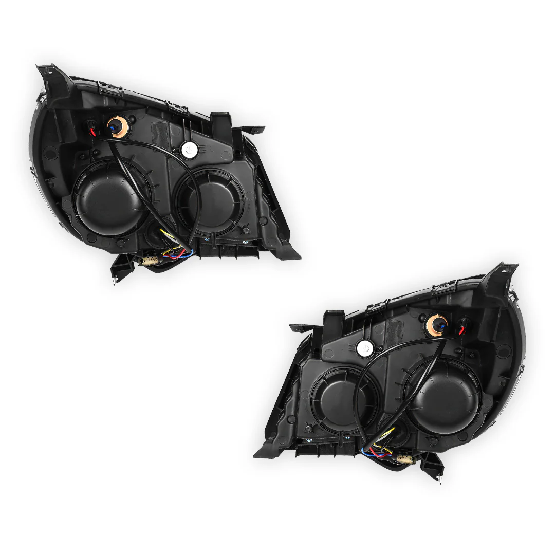 Chevrolet Equinox LS / LT / LTZ (2016 - 2017) Replacement Projector Headlights LH + RH - Image 3
