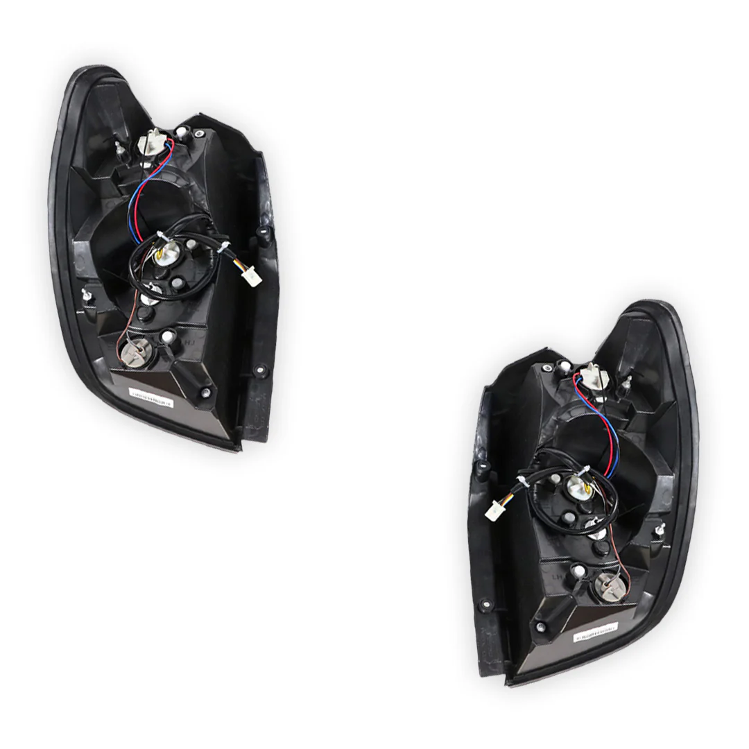Holden Captiva CG7 (2011 - 2014) Genuine Tail Lights LH + RH - Image 3