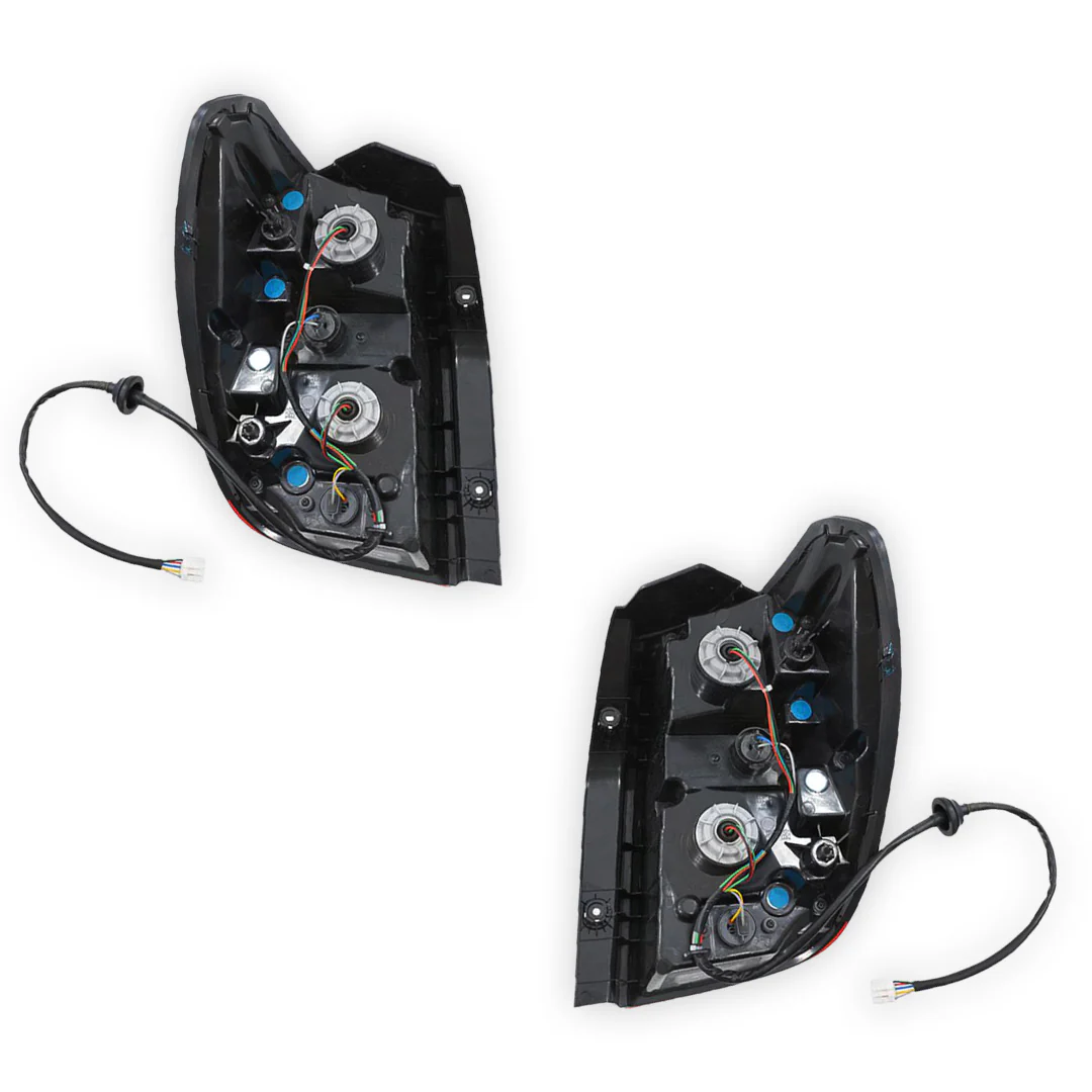 Holden Captiva CG7 (2015 - 2018) Genuine Tail Lights LH + RH - Image 3