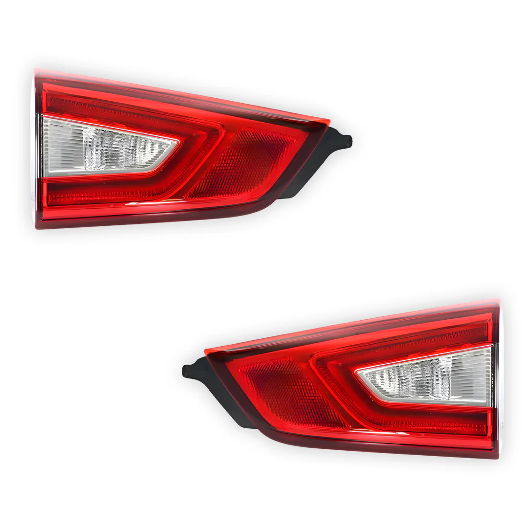 Nissan Qashqai J11 (2014 - 2017) Rear Garnish Tail Lights LH + RH - Image 2