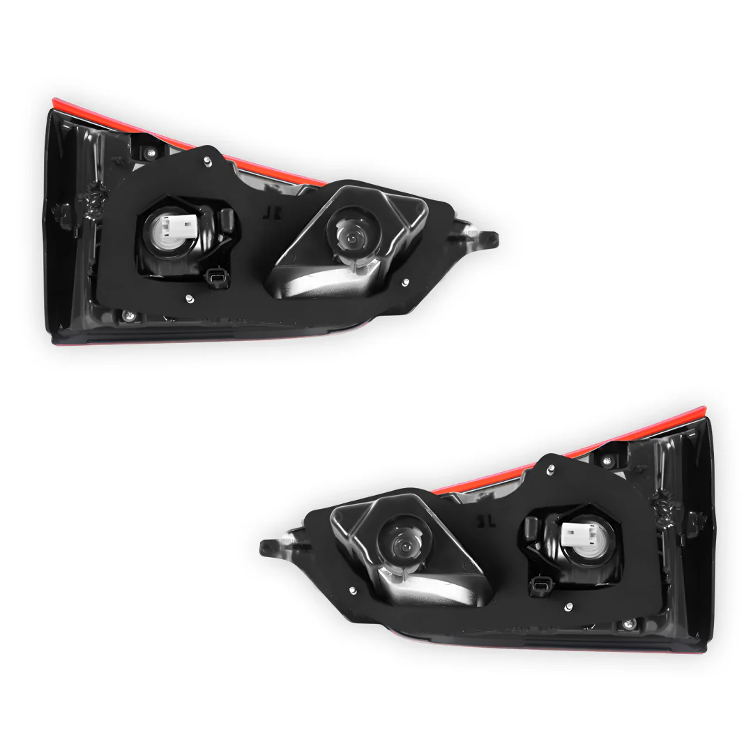 Nissan Qashqai J11 (2014 - 2017) Rear Garnish Tail Lights LH + RH - Image 3