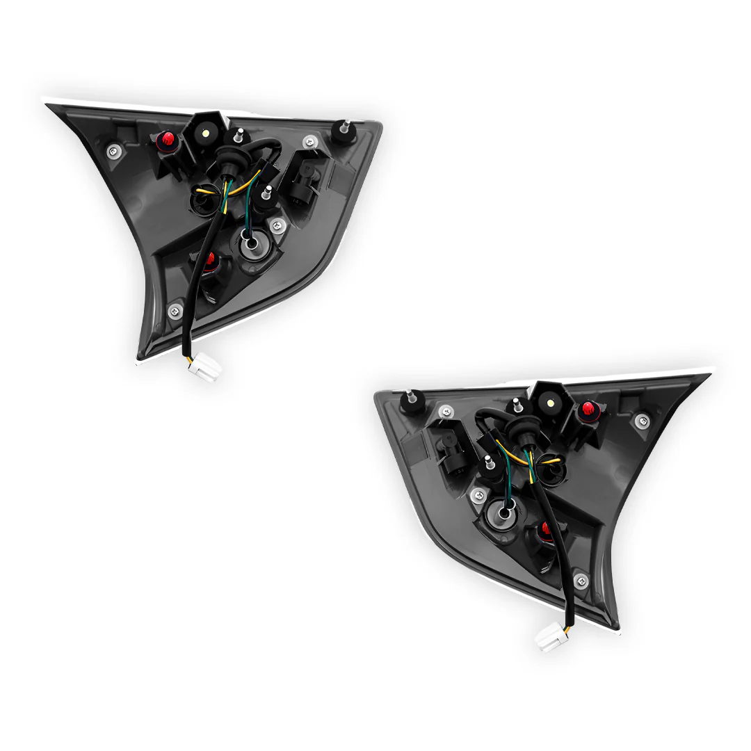 Nissan X-Trail T32 (2014 - 2017) Rear Garnish Tail Lights LH + RH - Image 3